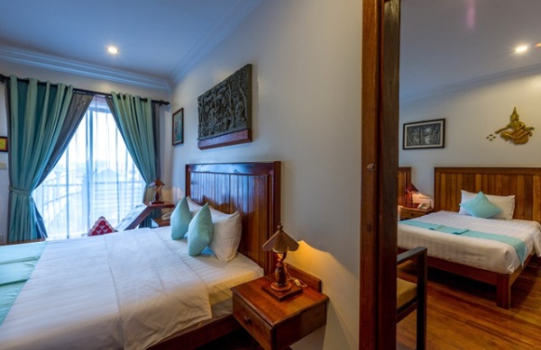 Deluxe Family Room