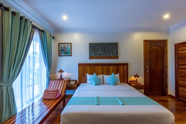 Deluxe Family Room